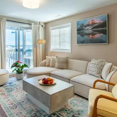 Cozy Barrie retreat near lake Simcoe and parks