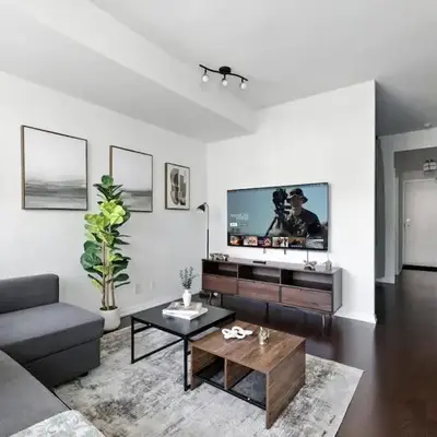 Financial District Oasis Sleeps 5 55 TV