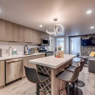 Modern 2BR Unit Near the Falls