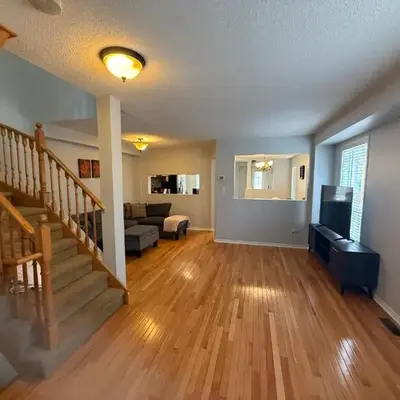 Spacious Three Bedroom House Wifi Parking