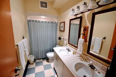 Gallery image of Burleigh Falls Inn in Burleigh Falls