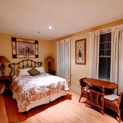 Burleigh Falls Inn