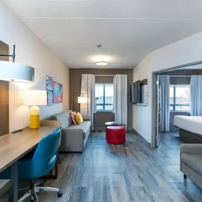 Comfort Suites