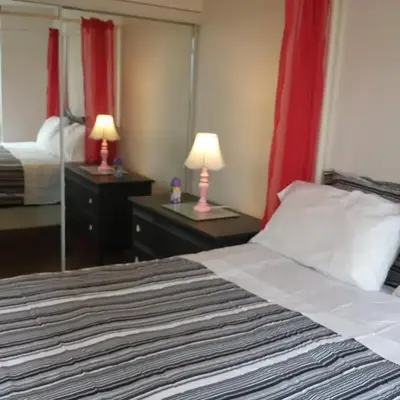 2 Bedroom 1 Bathroom Prime Location in Mississauga