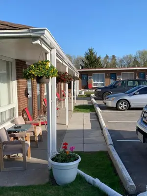 Gallery image of Twin Oaks Motel in Orono