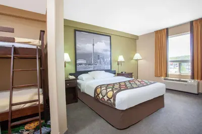 Gallery image of Super 8 by Wyndham Midland in Midland