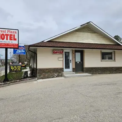 Forest Plaza Motel