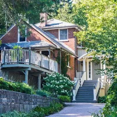 Plantation House Bed & Breakfast