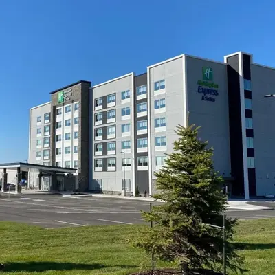 Holiday Inn Express & Suites - Aurora by IHG