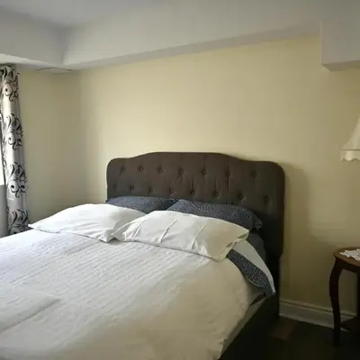 Empire Suite
