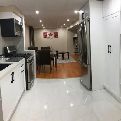 3 Spacious Bedroom Basement Apartment in Richmond Hill