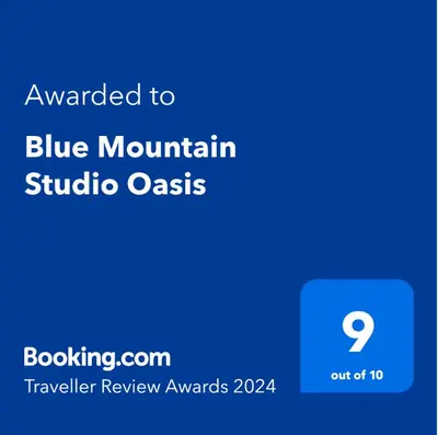 a screenshot of the blue mountain studio oasis at Blue Mountain Studio Oasis in Blue Mountains