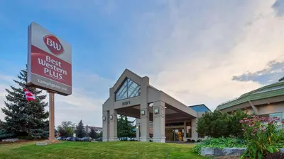 a westfield hotel with a sign in front of it at Best Western Plus Lamplighter Inn & Conference Centre in London
