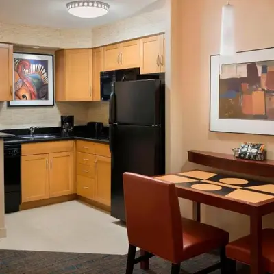 Residence Inn by Marriott Toronto Downtown / Entertainment District