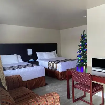 Silver Maple Motel