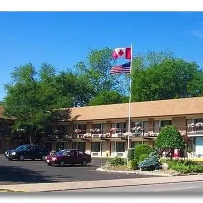 6032 Persepolis Inn