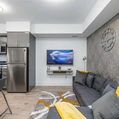 Exquisite 2 Bedroom Apt