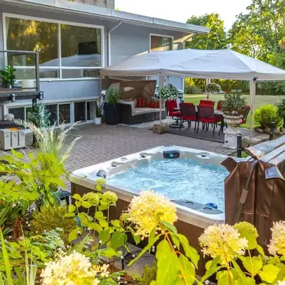 Nature Oasis BarMar 2BR Suite in Dundas close to Webster Falls