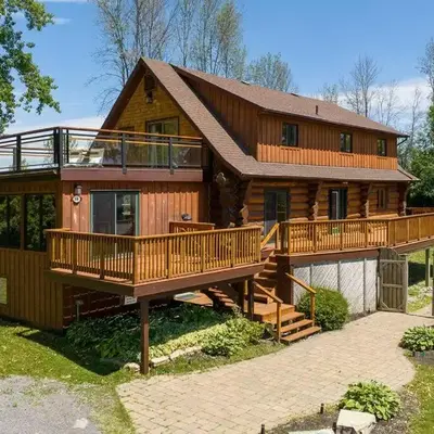 Unique Log House by the Lake