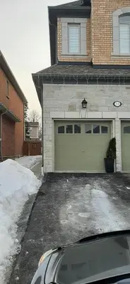 Gallery image of 2 Bedrooms 2 washrooms 2 parking spots Basement Apartment in Newmarket
